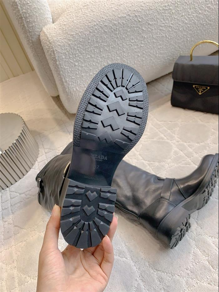 2025112818522308 500